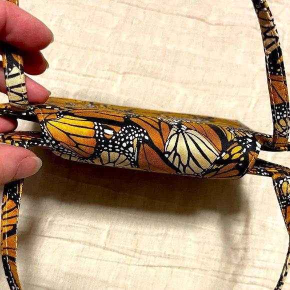 Pineda Covalin Butterfly Print Women's Bag - Picture 7 of 13